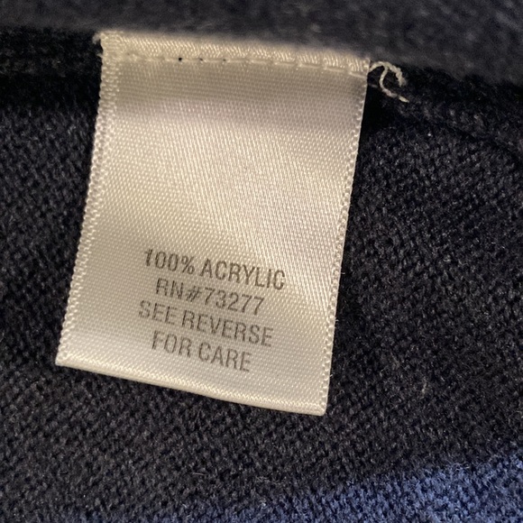 Croft and Barrow Checkered Cardigan - Picture 3 of 4